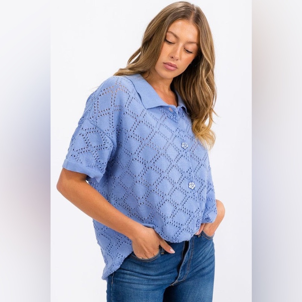 Petal Dew Crochet Collar Me Later Top
Size: Small NWT